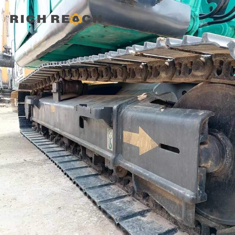 Swing bearing and upper structure of a 2017 Kobelco SK130LC excavator, 500 hours, $20,833